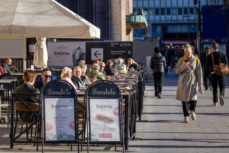 Kokoomusnuoret: Sunnuntain tuplakorvaus poistettava lainsäädännöstä 2 Kokoomusnuoret: Sunnuntain tuplakorvaus poistettava lainsäädännöstä 1