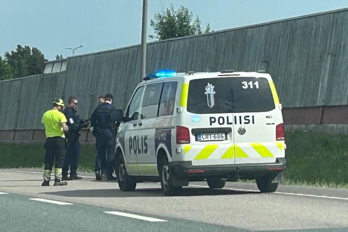 Kolme kuollutta erillisissä liikenneonnettomuuksissa Kokkola, Laukaa ja Jyväskylä alueilla. 1