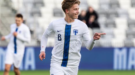 Matias Siltanen kertoo kokemuksistaan varusmiespalveluksessa. 2 Matias Siltanen kertoo kokemuksistaan varusmiespalveluksessa. 1