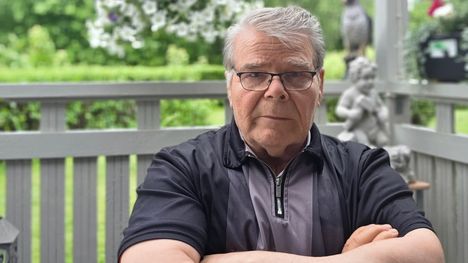 Matti Ovaskainen pelasti ystävänsä hengen ja sai hengenpelastusmitalin, Alexander Stubb myönsi palkinnot viidelle muulle. 2 Matti Ovaskainen pelasti ystävänsä hengen ja sai hengenpelastusmitalin, Alexander Stubb myönsi palkinnot viidelle muulle. 1