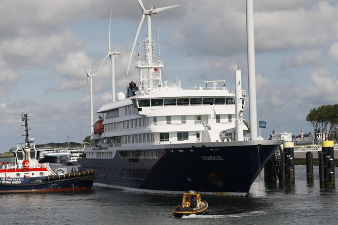 MV Hondius aloittaa toimintansa uudelleen perusteellisen puhdistuksen ja desinfioinnin jälkeen. 2 MV Hondius aloittaa toimintansa uudelleen perusteellisen puhdistuksen ja desinfioinnin jälkeen. 1