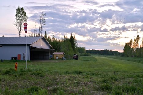 Näin näyttää Kannonkoskella pienkoneen onnettomuuspaikka. 3