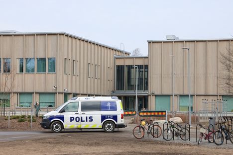 Opettajan älykäs toiminta paljasti karun totuuden 15-vuotiaasta Maatullin koulun puukottajasta. 8 Opettajan älykäs toiminta paljasti karun totuuden 15-vuotiaasta Maatullin koulun puukottajasta. 7