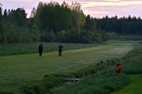 Otkes selvittää Kannonkoskella sattunutta lentoturma. 2 Otkes selvittää Kannonkoskella sattunutta lentoturma. 1