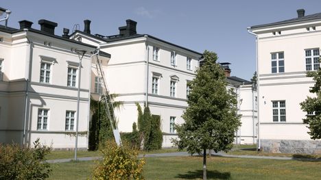 Potilas menehtyi Niuvanniemen sairaalassa – syytteet lääkärille ja hoitajille 1