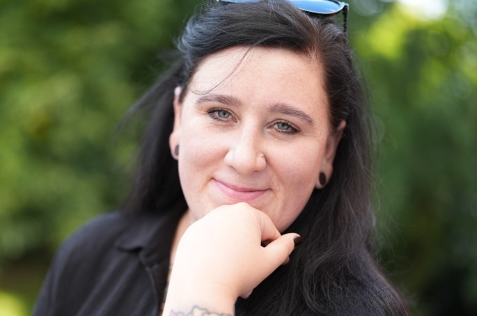 Saksalainen kirjailija Lena Schätte voittaa kirjallisen Bachmann-palkinnon. 1