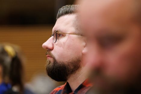 Sebastian Tynkkystä syytetään rasistisista lausunnoista. 2 Sebastian Tynkkystä syytetään rasistisista lausunnoista. 1