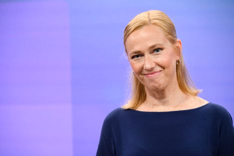 Seiska-lehteä epäillään rikollisista toimista. 2 Seiska-lehteä epäillään rikollisista toimista. 1