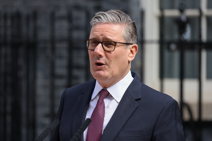 Starmer pysyy kansanedustajana poistuttuaan Downing Streetiltä. 1
