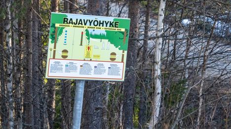 Suomesta Venäjälle matkustanut henkilö on sarjarajojen ylittäjä. 2 Suomesta Venäjälle matkustanut henkilö on sarjarajojen ylittäjä. 1