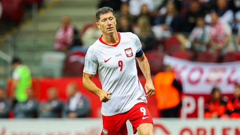 Suuri siirto! Robert Lewandowski liittyy Huuhkajien tähden joukkueeseen 1