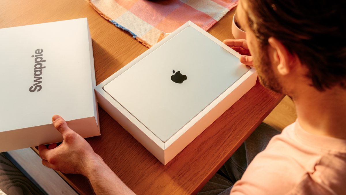 Swappie laajentaa MacBook-valikoimaansa – tarjolla laaja valikoima käytettyjä ja kunnostettuja Apple-kannettavia. 2 Swappie laajentaa MacBook-valikoimaansa – tarjolla laaja valikoima käytettyjä ja kunnostettuja Apple-kannettavia. 1