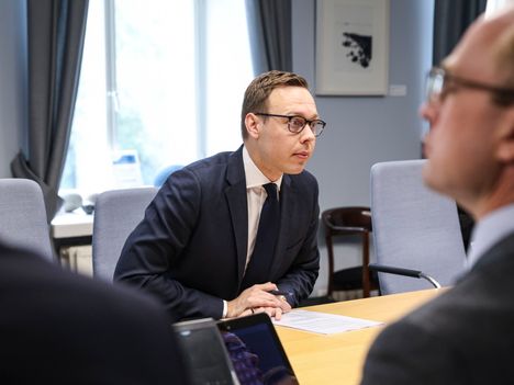Työnantajat ja työntekijät sopivat: drooniuhkien vuoksi suositus on maksaa palkkaa 5