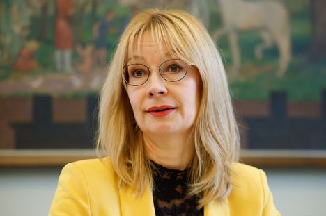 Tytti Tuppurainen, Sdp:n eduskuntaryhmän puheenjohtaja, kommentoi Antti Rinteen mahdollisuutta palata eduskuntaan. 6 Tytti Tuppurainen, Sdp:n eduskuntaryhmän puheenjohtaja, kommentoi Antti Rinteen mahdollisuutta palata eduskuntaan. 5