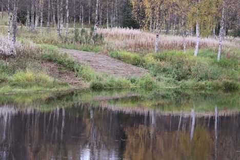 Katoamismysteeri herättää kysymyksiä Lapissa – paikallinen Erkki kertoo joesta, josta löytyi tyhjillään oleva auto. 2 Katoamismysteeri herättää kysymyksiä Lapissa – paikallinen Erkki kertoo joesta, josta löytyi tyhjillään oleva auto. 1
