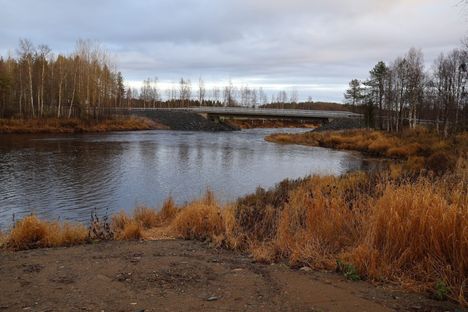 Katoamismysteeri herättää kysymyksiä Lapissa – paikallinen Erkki kertoo joesta, josta löytyi tyhjillään oleva auto. 4 Katoamismysteeri herättää kysymyksiä Lapissa – paikallinen Erkki kertoo joesta, josta löytyi tyhjillään oleva auto. 3