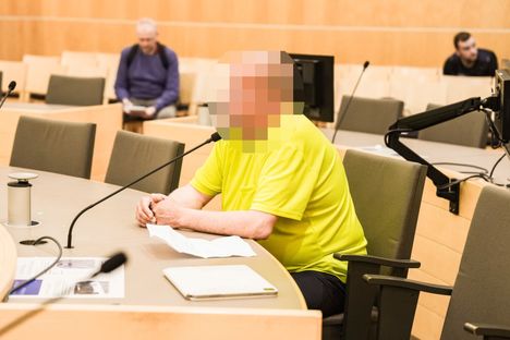 Miestä vaaditaan pidätettäväksi Kai-Pekka Savolaisen surmasta 4 Miestä vaaditaan pidätettäväksi Kai-Pekka Savolaisen surmasta 3