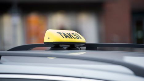 Poliisi ja Verohallinto tarkkailevat taksitoimintaa Seinäjoella. 1