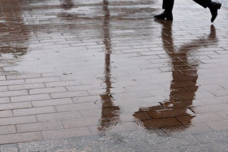 Sateen ja ukkosen yhdistelmä? Meteorologi selventää varoituksia 2 Sateen ja ukkosen yhdistelmä? Meteorologi selventää varoituksia 1