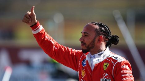 Valtteri Bottakselle uusi pettymys – Lewis Hamilton juhli kotikentällään 2 Valtteri Bottakselle uusi pettymys – Lewis Hamilton juhli kotikentällään 1