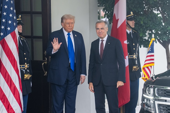 Kanadan pääministeri puolustaa "Ontario-järven" nimeä Trumpin uudelleennimeämiskäskyn jälkeen 2 Kanadan pääministeri puolustaa "Ontario-järven" nimeä Trumpin uudelleennimeämiskäskyn jälkeen 1