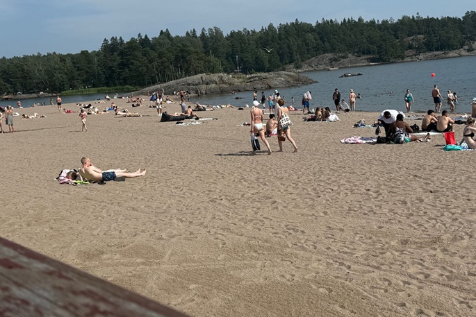 Ilmastonmuutos tuo 560 miljoonalle lapselle kuukauden vaarallista kuumuutta: tutkimus 1