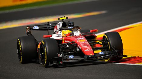 F1: Lewis Hamilton ajoi Ferrarinsa seinään Belgiassa – kauhuskenaario uhkasi aika-ajoja 1