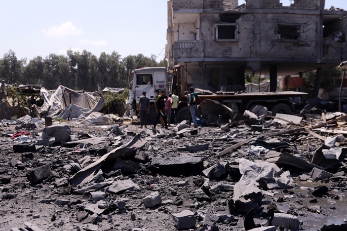 Israelin ilmavoimien pommituksissa kuoli kolme Länsirannalla ja kolme Gazassa 2 Israelin ilmavoimien pommituksissa kuoli kolme Länsirannalla ja kolme Gazassa 1