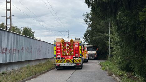 Junaliikenne keskeytyi Rekolan asemalla Vantaalla henkilövahingon vuoksi 4 Junaliikenne keskeytyi Rekolan asemalla Vantaalla henkilövahingon vuoksi 3