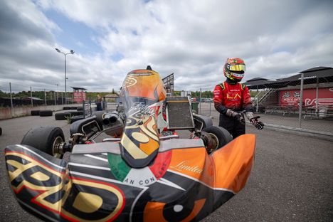 Kartingin Euroopan mestari Kimi Tani on suomalainen kuljettajalupaus 8 Kartingin Euroopan mestari Kimi Tani on suomalainen kuljettajalupaus 7