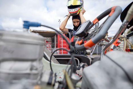 Kartingin Euroopan mestari Kimi Tani on suomalainen kuljettajalupaus 10 Kartingin Euroopan mestari Kimi Tani on suomalainen kuljettajalupaus 9
