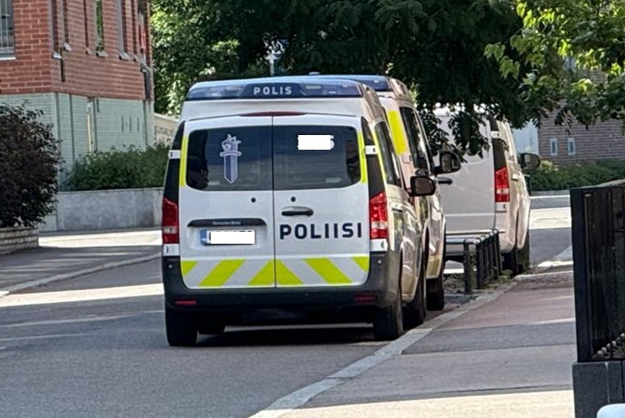 Mies pidätetty kahdesta epäillystä murhasta, mukaan lukien tyttöystävä 1