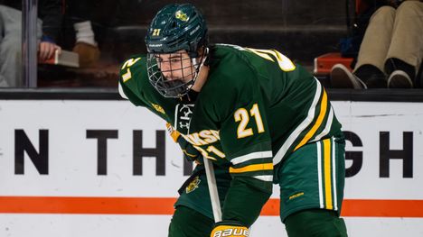 NHL-lupaus Matthew Mayich kriittisessä kunnossa – raskaan harjoituksen yksityiskohdat paljastuvat 2 NHL-lupaus Matthew Mayich kriittisessä kunnossa – raskaan harjoituksen yksityiskohdat paljastuvat 1
