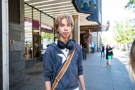 Pojat syövät lihaa yli suositusten, kertoo THL 1
