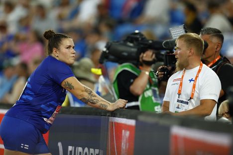 Silja Kosonen ja Senni Viren: Näin rakkaus leimahti 8 Silja Kosonen ja Senni Viren: Näin rakkaus leimahti 7