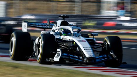 Valtteri Bottaksen talli vaikeuksissa: Perezin jarrut syttyivät tuleen 1