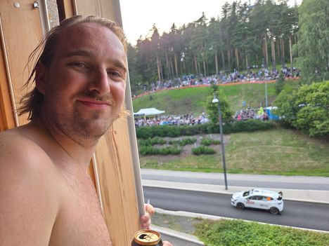 Jyväskyläläisen sauna on yksi MM-rallin upeimmista katsomoista 1