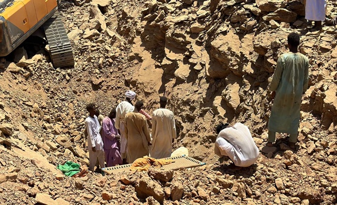 Kymmenen käsikaivajaa kuoli, 21 loukkaantui Sudanin kaivosonnettomuudessa 1