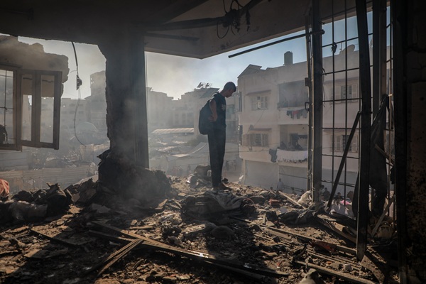 Kaksi palestiinalaista kuoli Israelin pommituksessa Gazan kaupungissa 2 Kaksi palestiinalaista kuoli Israelin pommituksessa Gazan kaupungissa 1