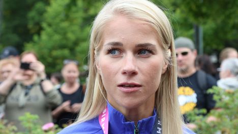 Alisa Vainio haettiin hotellihuoneesta dopingtestiin kesken fysioterapeutin käsittelyn 2 Alisa Vainio haettiin hotellihuoneesta dopingtestiin kesken fysioterapeutin käsittelyn 1