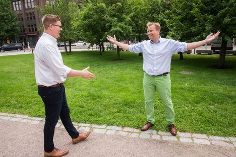 Analyysi: Vasemmistoliitto ja vihreät nuoleskelevat keskustaa jo ennen vaaleja 6 Analyysi: Vasemmistoliitto ja vihreät nuoleskelevat keskustaa jo ennen vaaleja 5