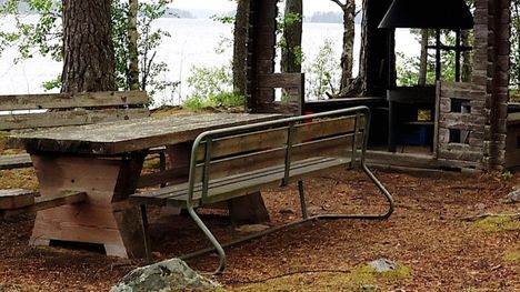 Epäilty sytytti tulipalon Kirkkonummella retkipaikalla striimatessaan 1