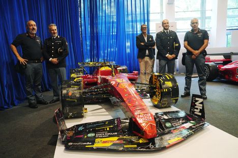 Ferrarilta kunnianosoitus Schumacherille 1