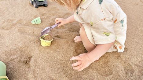 Sandis avaa uuden hiekkaleikkipaikan Helsingin Stockmanniin 1
