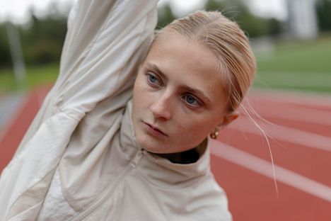 Äiti valmentaa pikajuoksutähti Nora Lindahlia: ”Nuorempana ei ollut yhtä hauskaa” 2 Äiti valmentaa pikajuoksutähti Nora Lindahlia: ”Nuorempana ei ollut yhtä hauskaa” 1