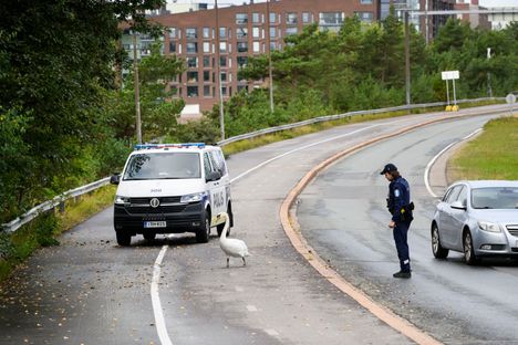 Joutsenelle järjestettiin oma poliisisaattue 1