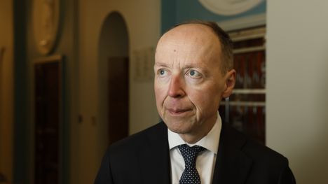 Jussi Halla-aholle myönnettiin Ukrainan parlamentin kunniamerkki 1