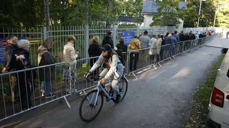 Pääministerin virka-asunto Kesäranta avasi ovensa yleisölle 1
