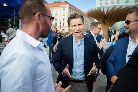 Kokoomus rämpii kannatusalhossa – Orpo kertoo, mikä muuttuu 12 Kokoomus rämpii kannatusalhossa – Orpo kertoo, mikä muuttuu 11