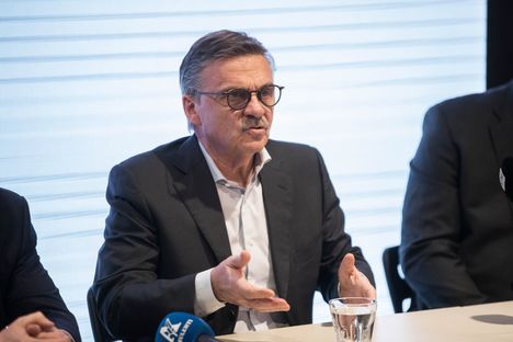 Kommentti: Jääkiekon Mestarien liigalla on paha häpeäpilkku, ja syyllinen on Putinin ystävä 3